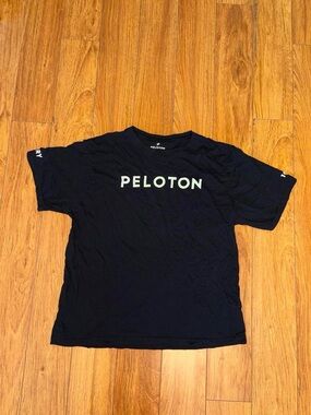 Peloton graphic tee